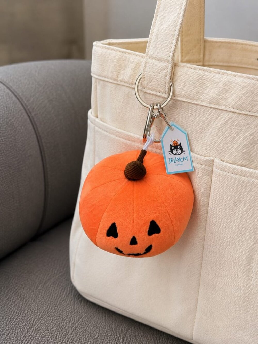 Jellycat Pumpkin Plush Keychain – Halloween Bag Charm NWT - Picture 4 of 5